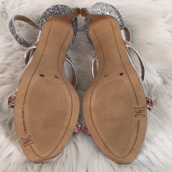 INC | Sadiee 3 Band Heel New size 7 - Picture 11 of 12